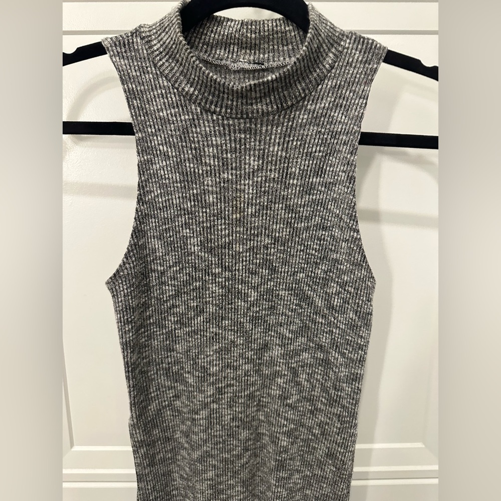 Halter Ribbed Gray cut out dress for women size S Pre-owned Gently Used